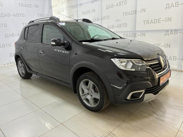 Renault Sandero II Рестайлинг с пробегом 2019 года, цена 1 065 000 рублей, 109000 км, хэтчбек, Автокод Объявления
