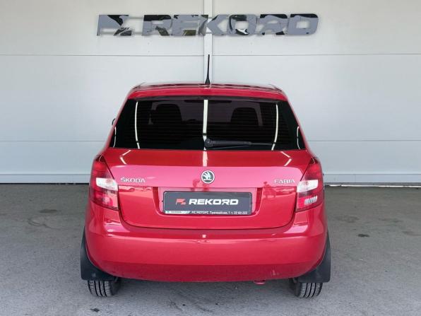 Skoda Fabia II Рестайлинг с пробегом 2013 года, цена 779 000 рублей, 68478 км, хэтчбек, Автокод Объявления