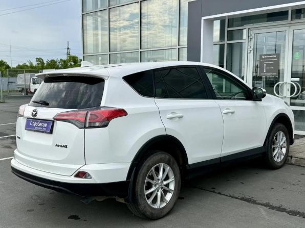 Toyota RAV4 IV (XA40) Рестайлинг с пробегом 2015 года, цена 2 050 000 рублей, 123000 км, внедорожник, Автокод Объявления
