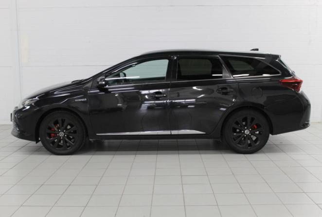 Toyota Auris II Рестайлинг с пробегом 2016 года, цена 1 583 000 рублей, 134932 км, универсал, Автокод Объявления