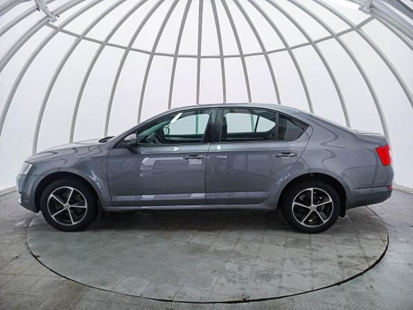 Skoda Octavia III (A7) с пробегом 2014 года, цена 1 370 000 рублей, 89993 км, лифтбек, Автокод Объявления