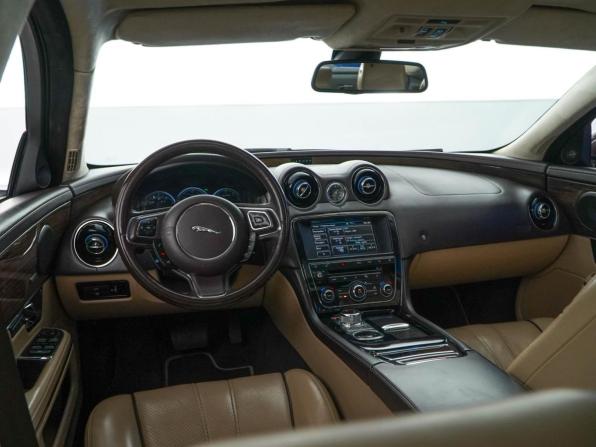 Jaguar XJ IV (X351) с пробегом 2013 года, цена 1 599 000 рублей, 235333 км, седан, Автокод Объявления