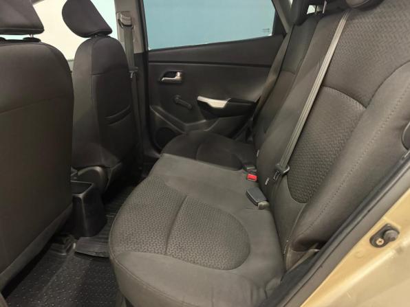 Kia Rio III с пробегом 2014 года, цена 740 000 рублей, 136136 км, хэтчбек, Автокод Объявления