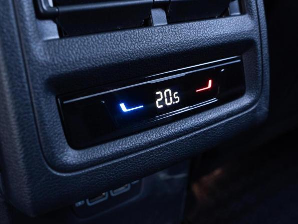 Volkswagen Golf VIII с пробегом 2024 года, цена 3 499 000 рублей, 9781 км, хэтчбек, Автокод Объявления