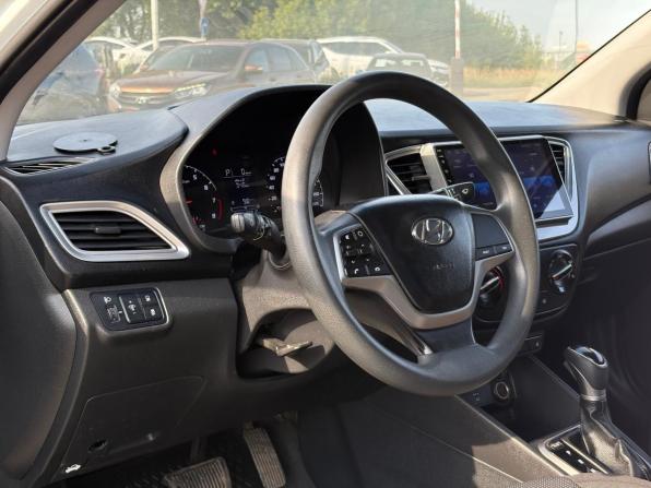 Hyundai Solaris II Рестайлинг с пробегом 2020 года, цена 1 318 000 рублей, 106812 км, седан, Автокод Объявления