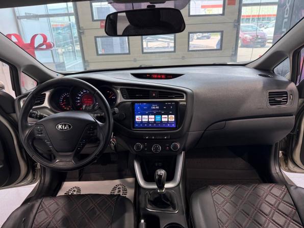 Kia Ceed II Рестайлинг с пробегом 2016 года, цена 860 000 рублей, 198718 км, хэтчбек, Автокод Объявления