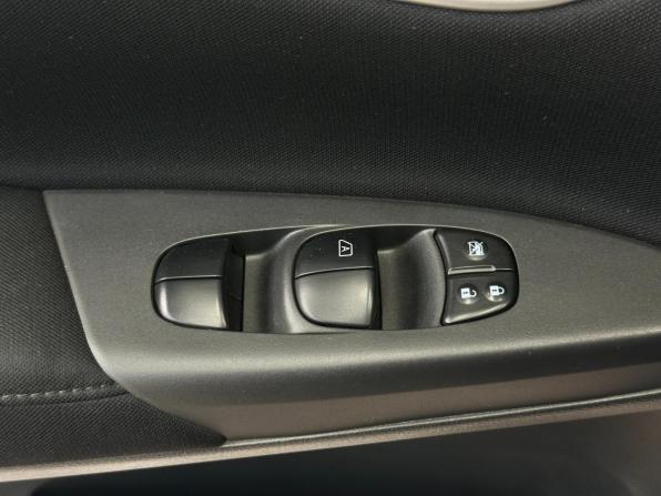 Nissan Sentra VII (B17) с пробегом 2015 года, цена 1 190 000 рублей, 97121 км, седан, Автокод Объявления