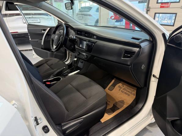 Toyota Corolla XI (E160 E170 E180) с пробегом 2013 года, цена 890 000 рублей, 224166 км, седан, Автокод Объявления