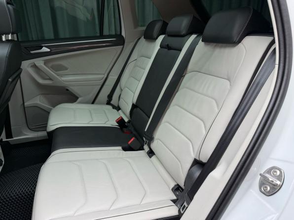 Volkswagen Tiguan II с пробегом 2019 года, цена 4 099 000 рублей, 75563 км, внедорожник, Автокод Объявления