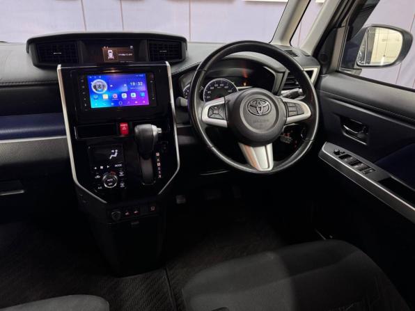 Toyota Roomy I с пробегом 2018 года, цена 1 269 000 рублей, 66368 км, микровэн, Автокод Объявления