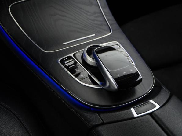 Mercedes-Benz E-Класс V (W213 S213 C238) с пробегом 2020 года, цена 2 975 055 рублей, 209203 км, седан, Автокод Объявления