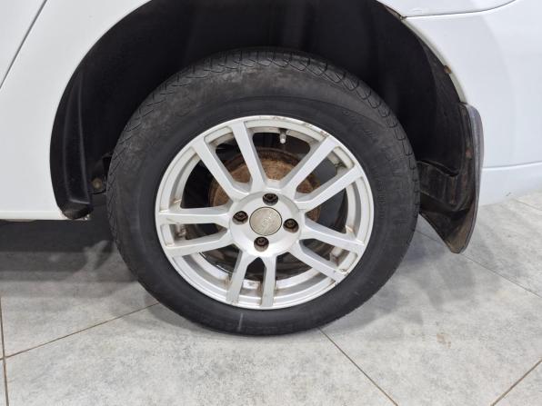 Renault Logan II с пробегом 2015 года, цена 649 900 рублей, 215000 км, седан, Автокод Объявления