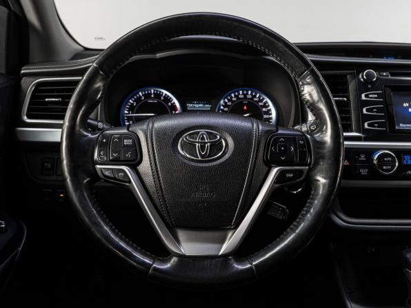 Toyota Highlander III (XU50) с пробегом 2014 года, цена 2 999 000 рублей, 207729 км, внедорожник, Автокод Объявления