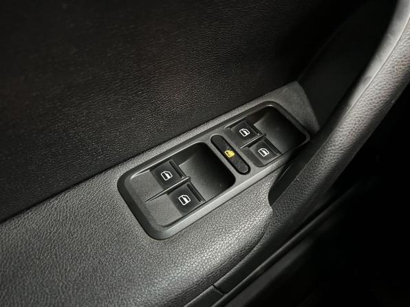 Skoda Yeti I Рестайлинг с пробегом 2014 года, цена 1 099 000 рублей, 186870 км, внедорожник, Автокод Объявления