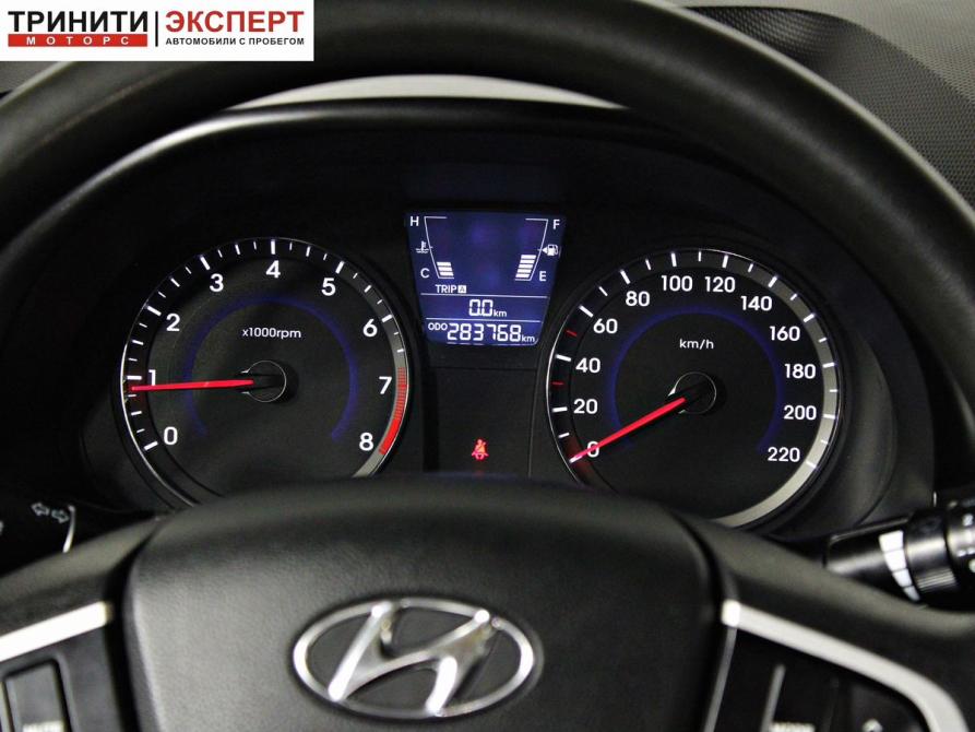 Hyundai Solaris I Белгород  - изображение 16