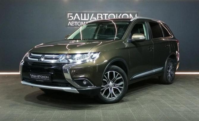 Mitsubishi Outlander III Рестайлинг 2 с пробегом 2018 года, цена 1 985 000 рублей, 119166 км, внедорожник, Автокод Объявления