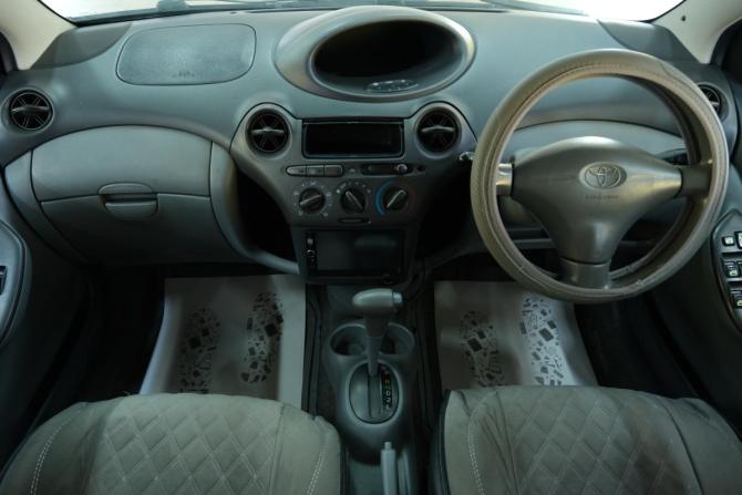 Toyota Vitz I (P10) с пробегом 2000 года, цена 429 000 рублей, 220000 км, хэтчбек, Автокод Объявления
