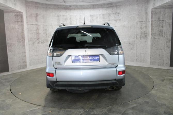 Mitsubishi Outlander II Рестайлинг с пробегом 2011 года, цена 1 154 000 рублей, 217449 км, внедорожник, Автокод Объявления