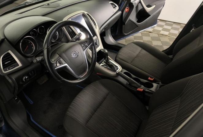 Opel Astra H Рестайлинг с пробегом 2010 года, цена 665 000 рублей, 154524 км, хэтчбек, Автокод Объявления