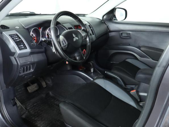 Mitsubishi Outlander II Рестайлинг с пробегом 2011 года, цена 979 000 рублей, 152855 км, внедорожник, Автокод Объявления