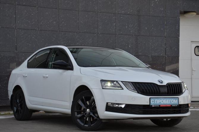 Skoda Octavia III (A7) Рестайлинг с пробегом 2018 года, цена 1 739 900 рублей, 141941 км, лифтбек, Автокод Объявления