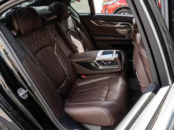 BMW 7 серии VI (G11/G12) Рестайлинг с пробегом 2020 года, цена 7 695 000 рублей, 79262 км, седан, Автокод Объявления