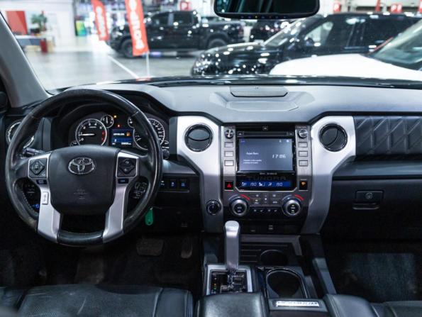 Toyota Tundra II Рестайлинг с пробегом 2013 года, цена 5 400 000 рублей, 96230 км, offers.body_type.unknown, Автокод Объявления