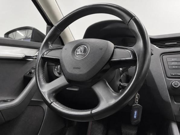 Skoda Octavia III (A7) с пробегом 2013 года, цена 1 349 000 рублей, 174950 км, лифтбек, Автокод Объявления