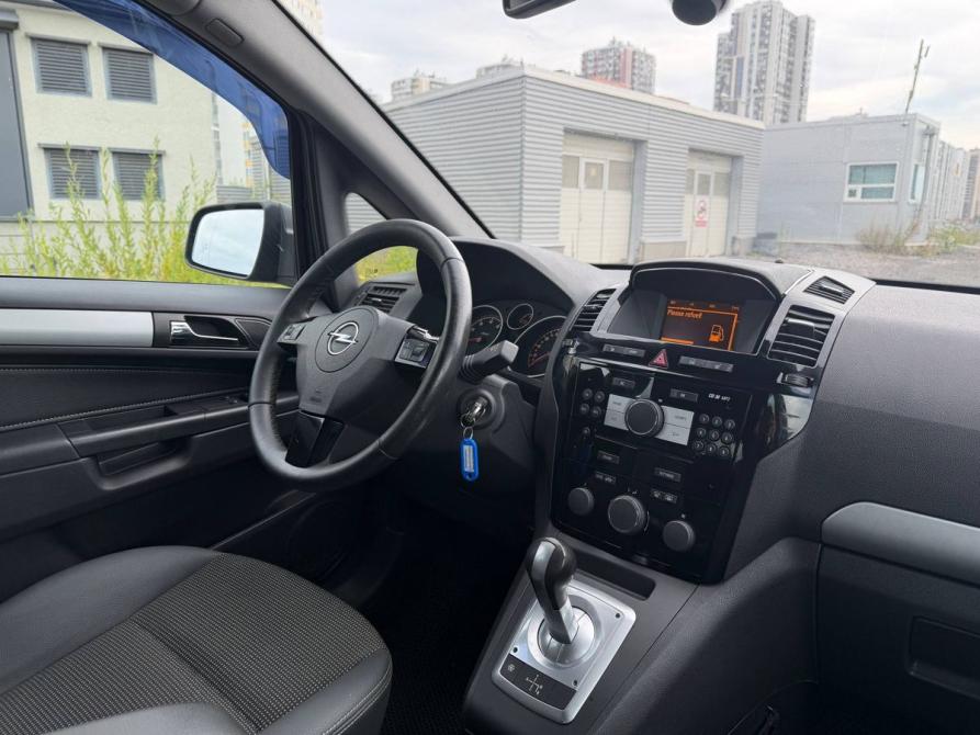 Opel Zafira B Рестайлинг Санкт-Петербург  - изображение 10