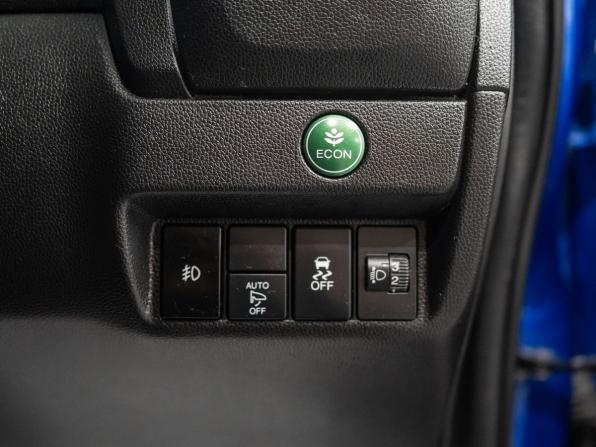 Honda Fit III с пробегом 2016 года, цена 975 000 рублей, 76248 км, хэтчбек, Автокод Объявления