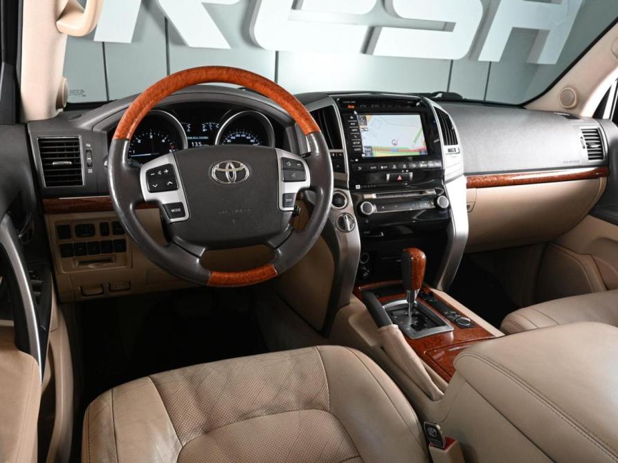 Toyota Land Cruiser 200 Series Рестайлинг 1 Ростов-на-Дону  - изображение 6