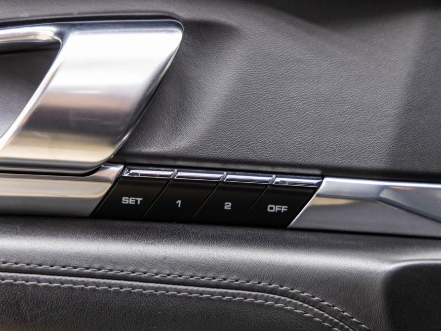 Porsche Panamera I Волгоград  - изображение 16