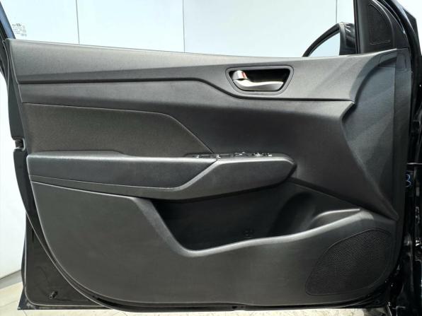Hyundai Solaris II с пробегом 2019 года, цена 1 260 000 рублей, 162664 км, седан, Автокод Объявления