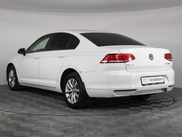 Volkswagen Passat B8 с пробегом 2016 года, цена 1 679 000 рублей, 129549 км, седан, Автокод Объявления