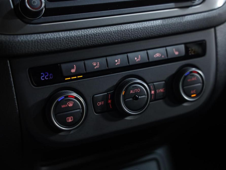 Volkswagen Tiguan I Рестайлинг Санкт-Петербург  - изображение 15