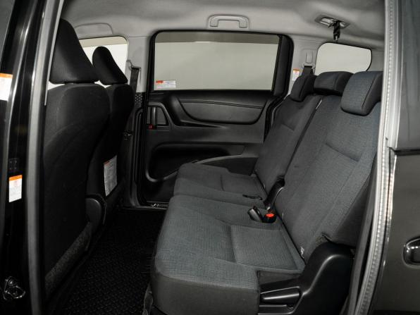 Toyota Sienta II с пробегом 2015 года, цена 1 325 000 рублей, 131211 км, компактвэн, Автокод Объявления
