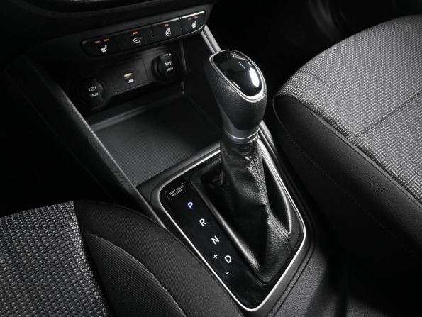 Hyundai Solaris II Рестайлинг с пробегом 2021 года, цена 1 629 000 рублей, 58488 км, седан, Автокод Объявления