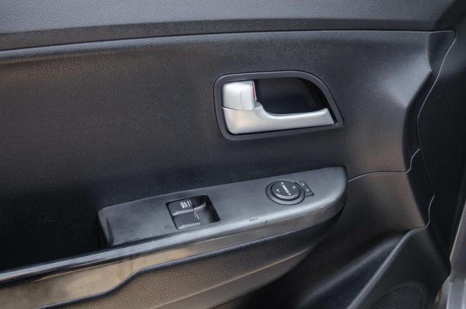 Kia Rio III с пробегом 2012 года, цена 650 000 рублей, 280000 км, седан, Автокод Объявления