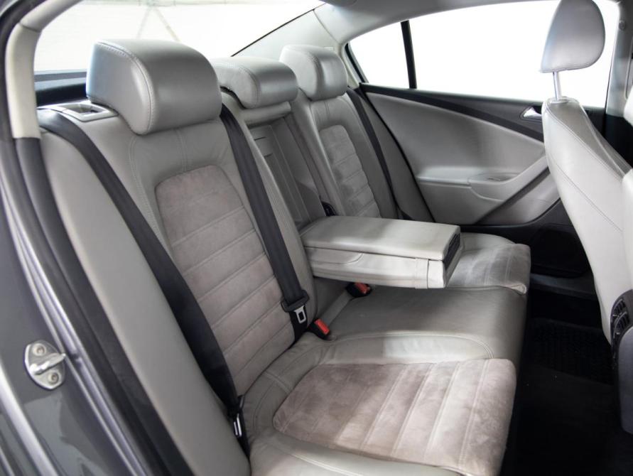Volkswagen Passat B6 Санкт-Петербург  - изображение 12