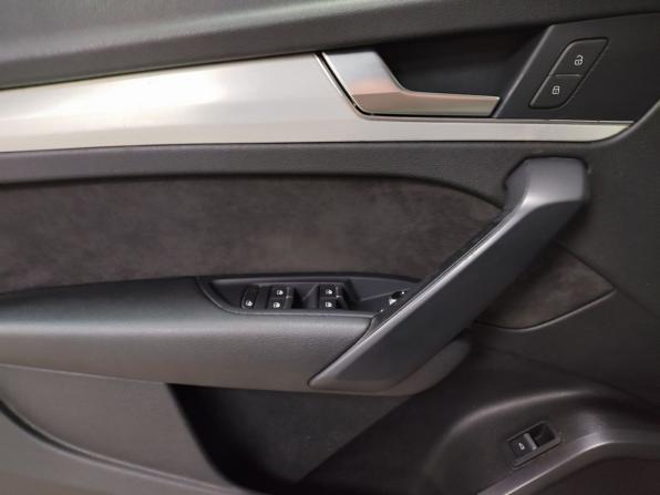 Audi Q5 II (FY) с пробегом 2018 года, цена 2 999 000 рублей, 130000 км, внедорожник, Автокод Объявления