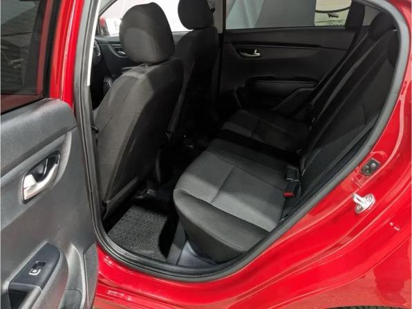 Kia Rio IV Рестайлинг с пробегом 2021 года, цена 1 259 000 рублей, 92000 км, седан, Автокод Объявления
