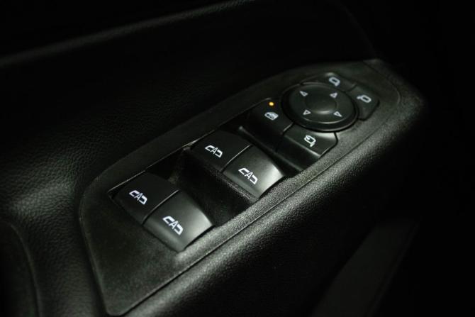 Chevrolet Equinox III с пробегом 2020 года, цена 1 899 000 рублей, 168697 км, внедорожник, Автокод Объявления