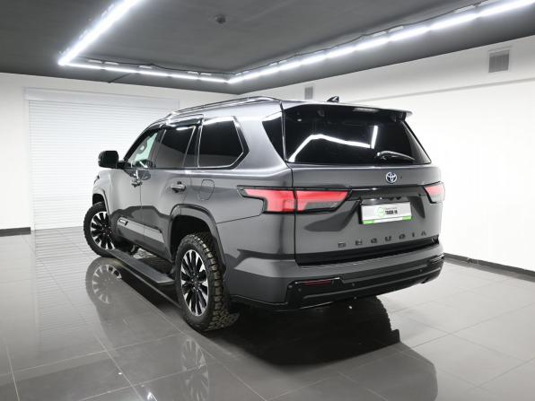 Toyota Sequoia III с пробегом 2023 года, цена 10 250 000 рублей, 53906 км, внедорожник, Автокод Объявления