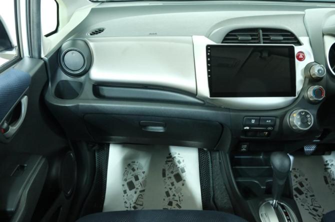 Honda Fit II с пробегом 2011 года, цена 1 049 000 рублей, 47200 км, хэтчбек, Автокод Объявления