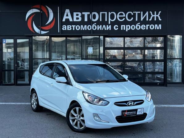 Hyundai Solaris I с пробегом 2012 года, цена 840 000 рублей, 185517 км, седан, Автокод Объявления