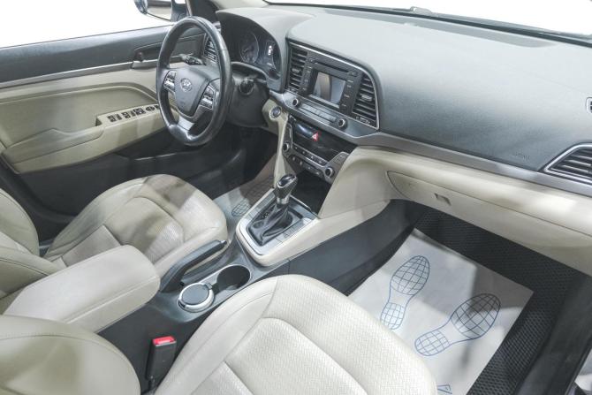 Hyundai Elantra VI (AD) с пробегом 2017 года, цена 1 609 000 рублей, 90000 км, седан, Автокод Объявления