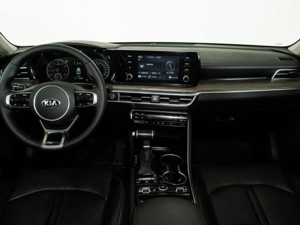 Kia K5 III с пробегом 2020 года, цена 2 398 000 рублей, 96852 км, седан, Автокод Объявления