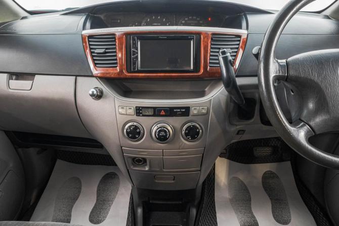Toyota Noah I (R60) с пробегом 2000 года, цена 1 049 000 рублей, 328000 км, минивэн, Автокод Объявления
