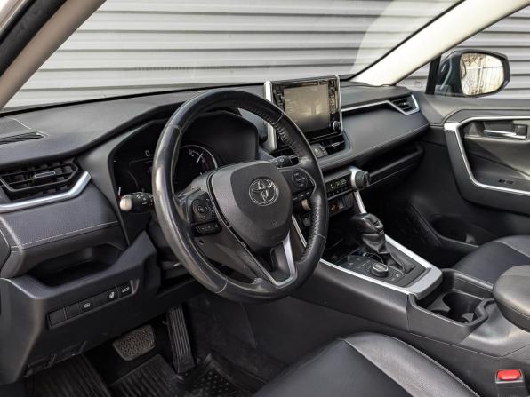 Toyota RAV4 V (XA50) с пробегом 2019 года, цена 2 800 000 рублей, 131672 км, внедорожник, Автокод Объявления