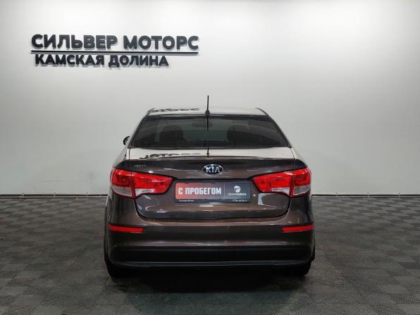 Kia Rio III Рестайлинг с пробегом 2015 года, цена 920 000 рублей, 133500 км, седан, Автокод Объявления